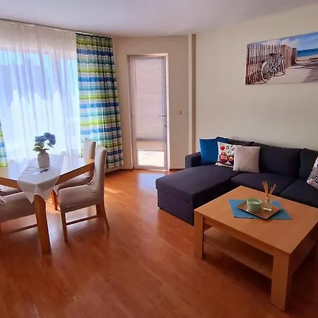Апартаменти Apartament-a12 Балчик